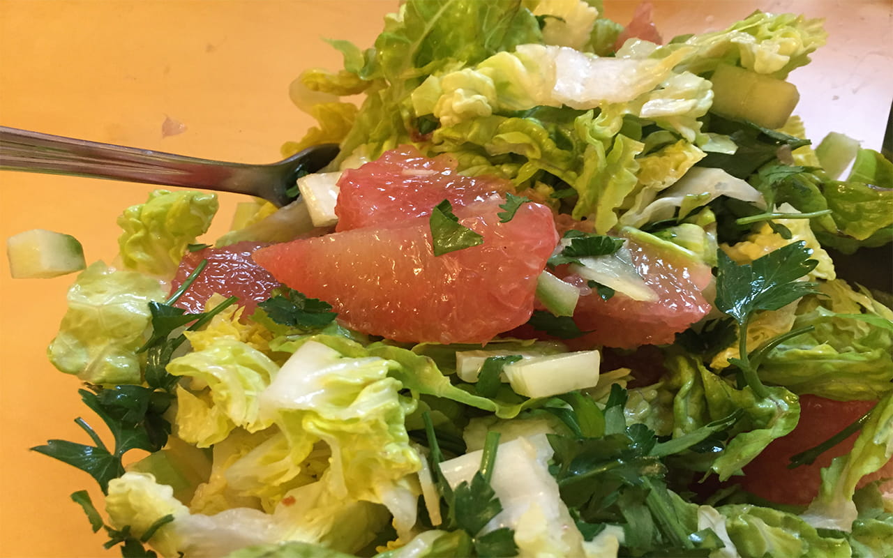 autoimmunhilfe-rezepte-pomelo-ingwer-salat